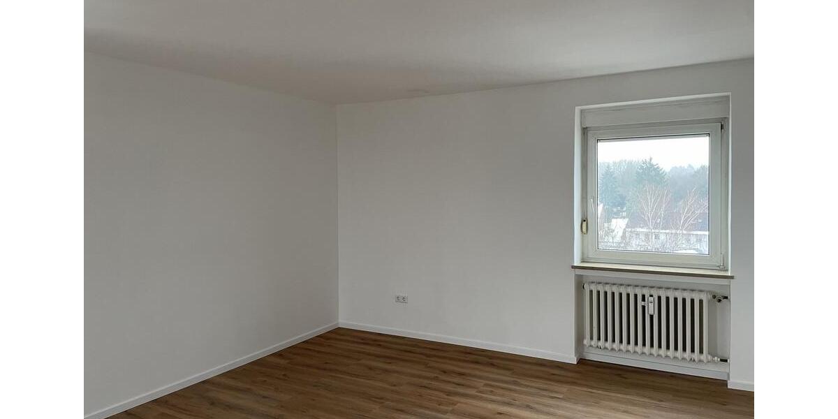 Etagenwohnung Coburg - 4 Zimmer, 108 m&sup2;, 1.070&euro; | Angebot:24945685