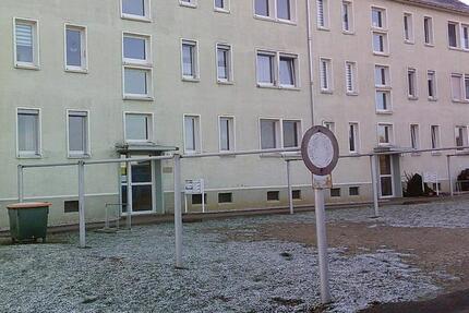 Wohnung Rositz - 3 Zimmer, 56 m&sup2;, 255&euro; | Angebot:24755918