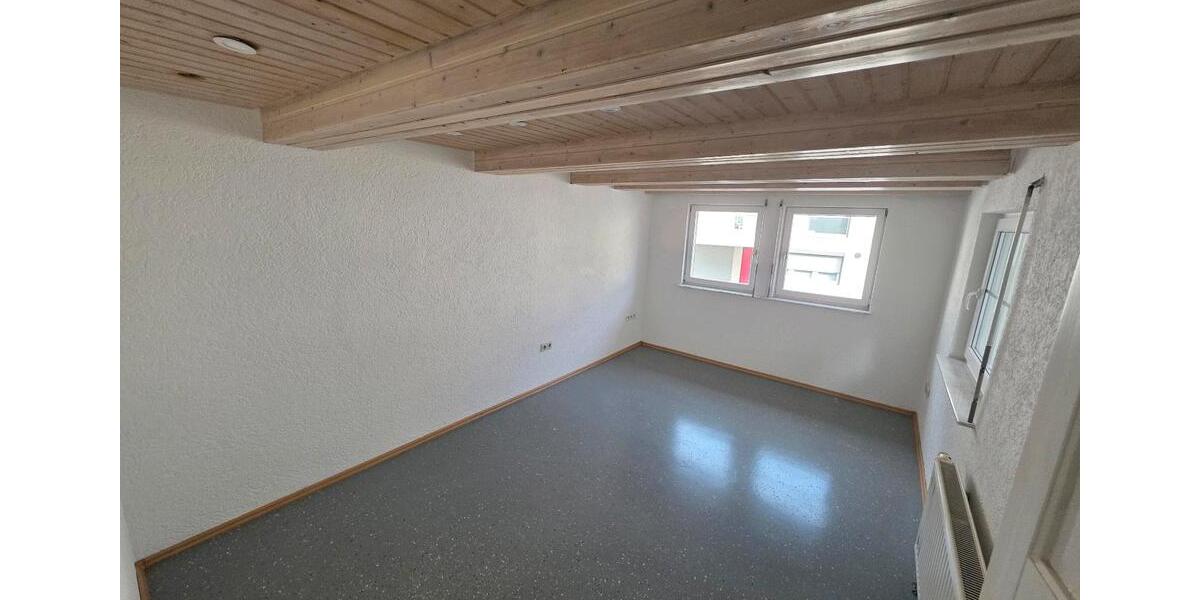 Etagenwohnung Bad Saulgau - 3 Zimmer, 80 m&sup2;, 880&euro; | Angebot:25351941