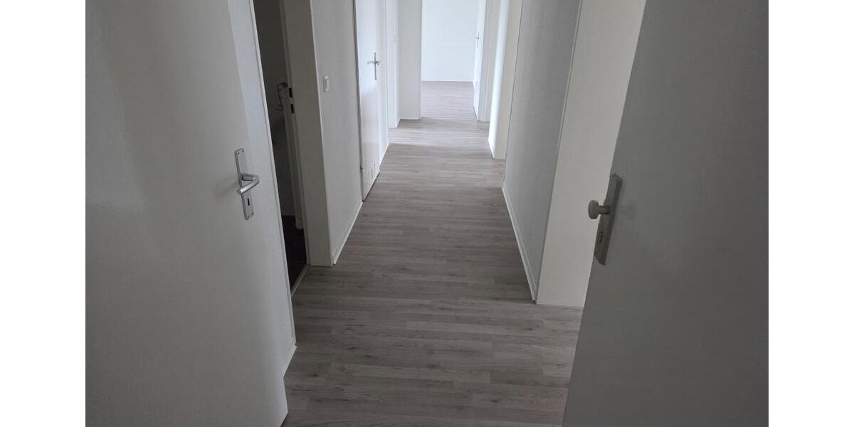 Etagenwohnung Werdohl - 4 Zimmer, 74 m&sup2;, 385&euro; | Angebot:26489444