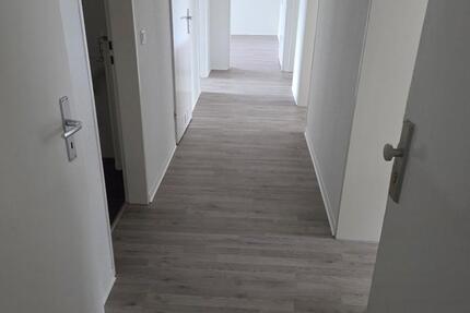 Wohnung Werdohl - 4 Zimmer, 74 m&sup2;, 385&euro; | Angebot:26489444