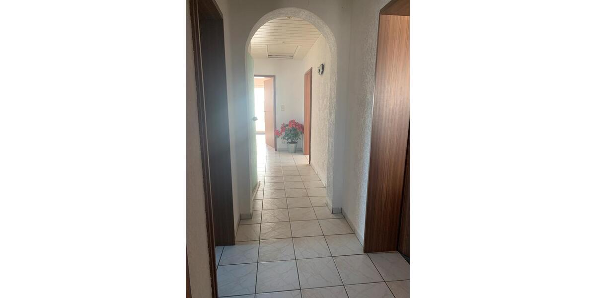 Dachgeschoßwohnung Nümbrecht - 2 Zimmer, 84 m&sup2;, 700&euro; | Angebot:24616438