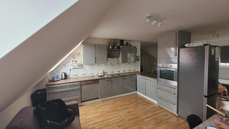 Dachgeschoßwohnung Philippsburg - 3 Zimmer, 90 m&sup2;, 1.150&euro; | Angebot:26561052