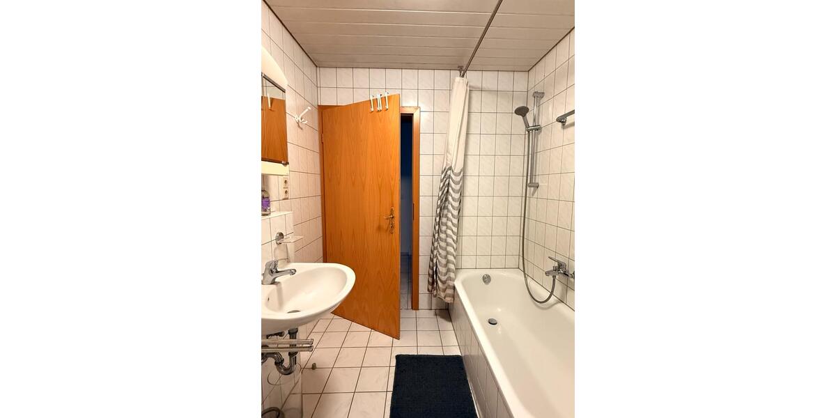 Etagenwohnung Salach - 2.5 Zimmer, 63 m&sup2;, 850&euro; | Angebot:26636247