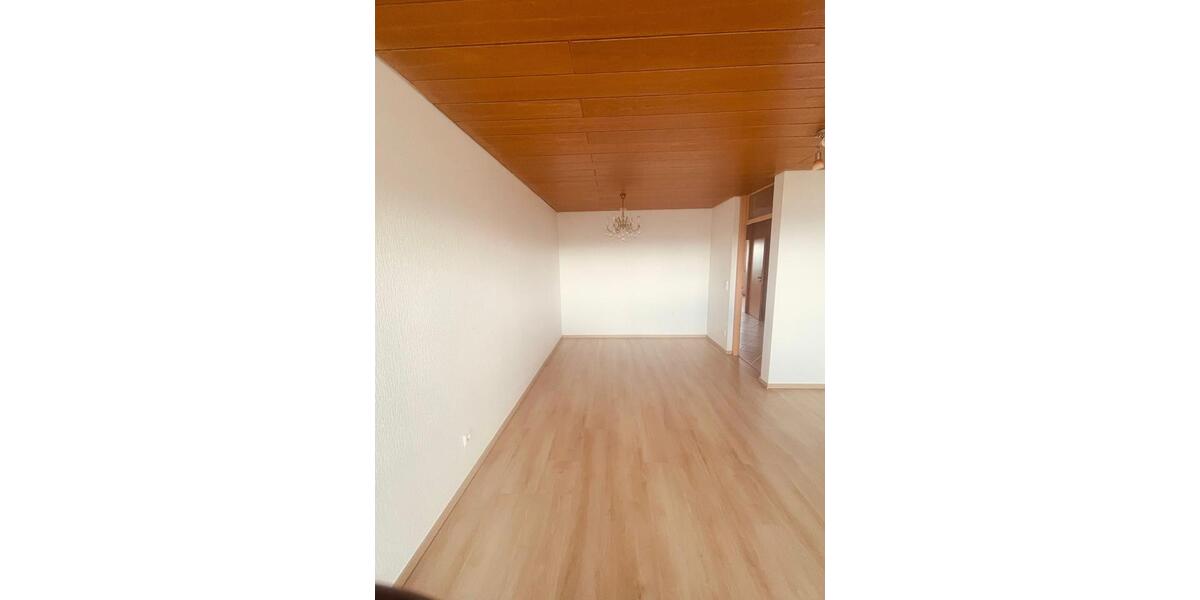 Etagenwohnung Böblingen Dagersheim - 2 Zimmer, 60 m&sup2;, 1.000&euro; | Angebot:26658398