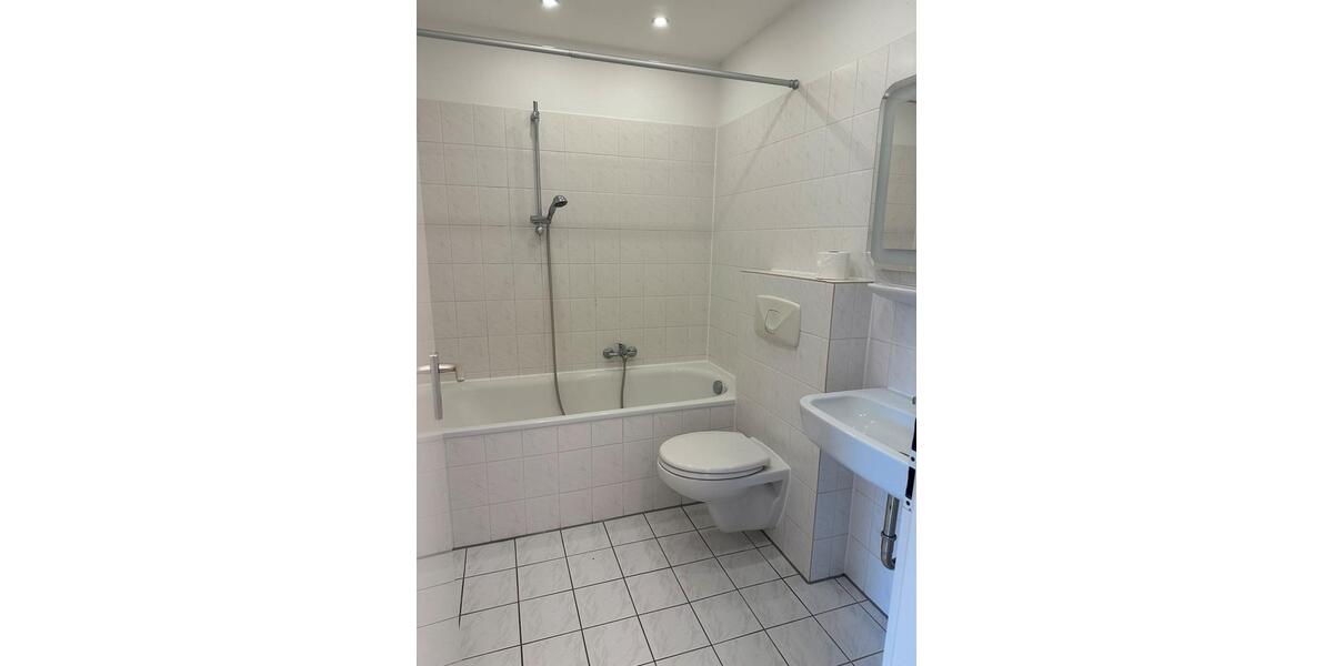 Dachgeschoßwohnung Pinneberg - 1 Zimmer, 35 m&sup2;, 620&euro; | Angebot:26701650