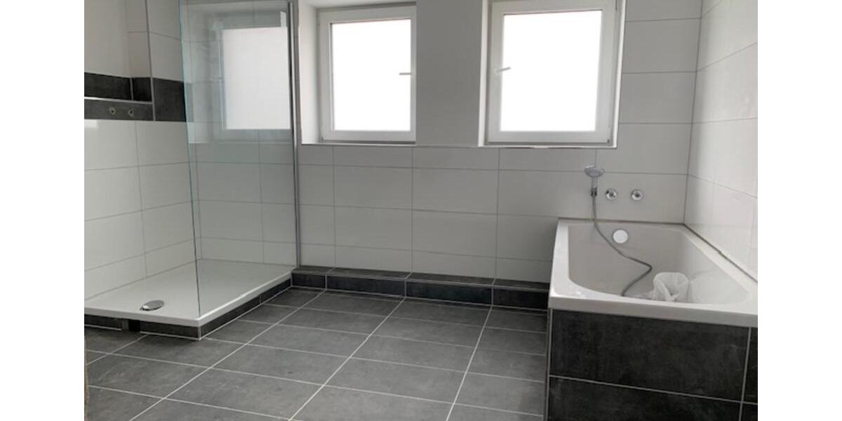 Doppelhaushälfte Rommerskirchen - 6 Zimmer, 140 m&sup2;, 1.700&euro; | Angebot:25274628