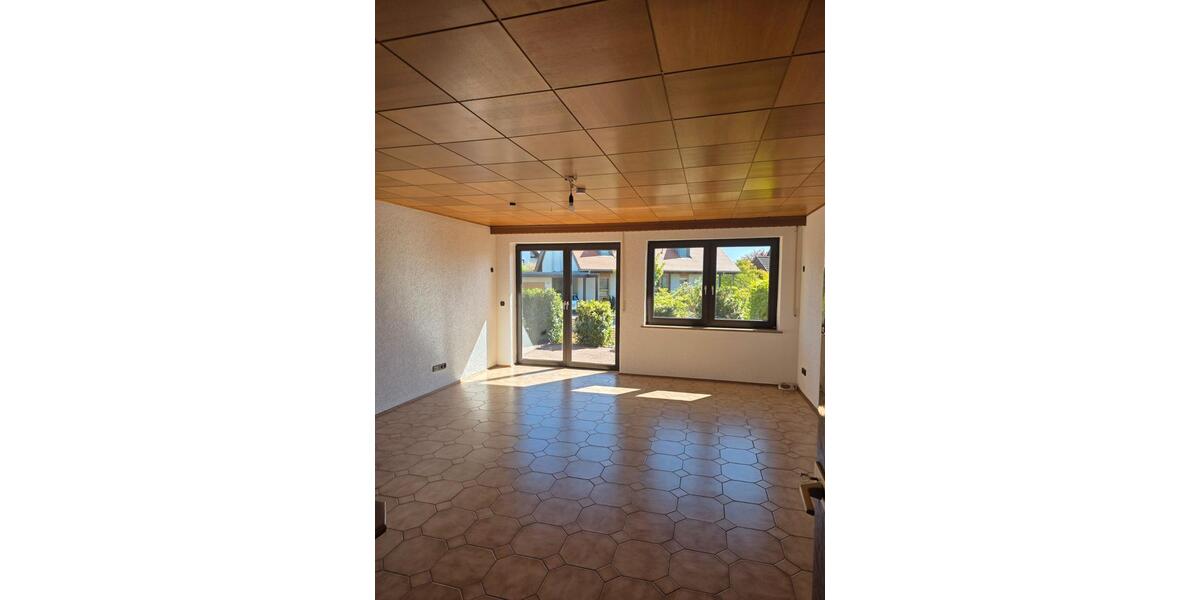 Erdgeschoßwohnung Breitengüßbach - 5 Zimmer, 128 m&sup2;, 1.250&euro; | Angebot:26409777