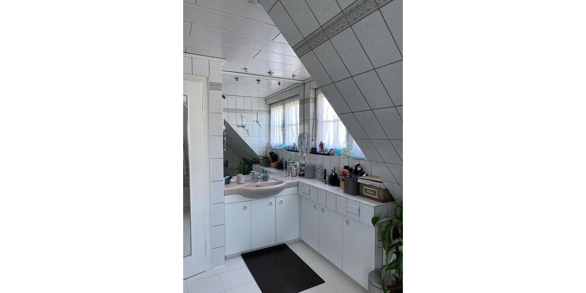 Einfamilienhaus Meckenbeuren - 3.5 Zimmer, 115 m&sup2;, 1.700&euro; | Angebot:25409097