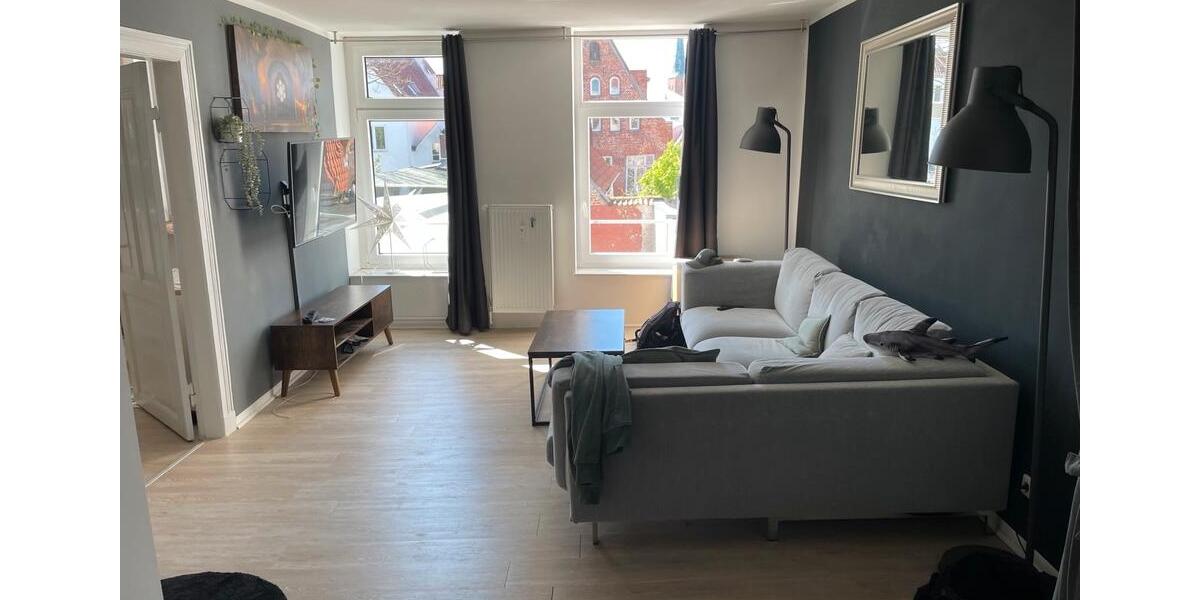 Etagenwohnung Lübeck Innenstadt - 2 Zimmer, 68 m&sup2;, 1.200&euro; | Angebot:26375418