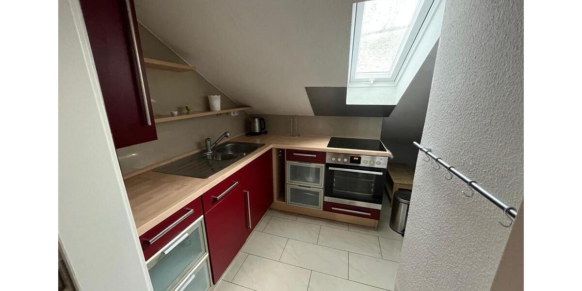 Dachgeschoßwohnung Stuttgart Stuttgart-West - 4 Zimmer, 80 m&sup2;, 411&euro; | Angebot:25962217