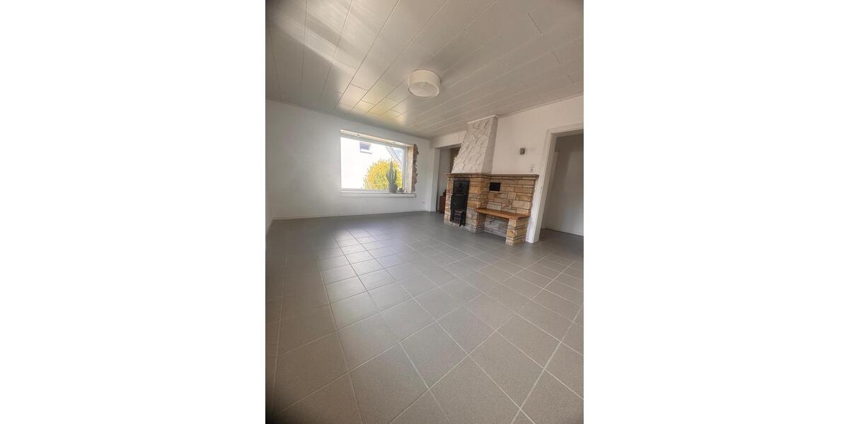 Erdgeschoßwohnung Wallenhorst - 3.5 Zimmer, 120 m&sup2;, 1.250&euro; | Angebot:26645754