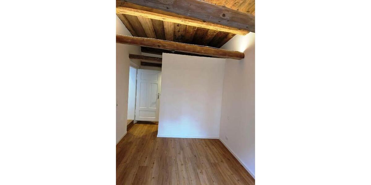 Etagenwohnung Landshut - 3 Zimmer, 78 m&sup2;, 1.210&euro; | Angebot:26014397