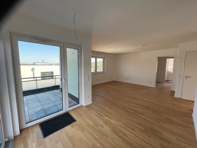 Einfamilienhaus Würzburg Heuchelhof - 2 Zimmer, 85 m&sup2;, 1.360&euro; | Angebot:26136173