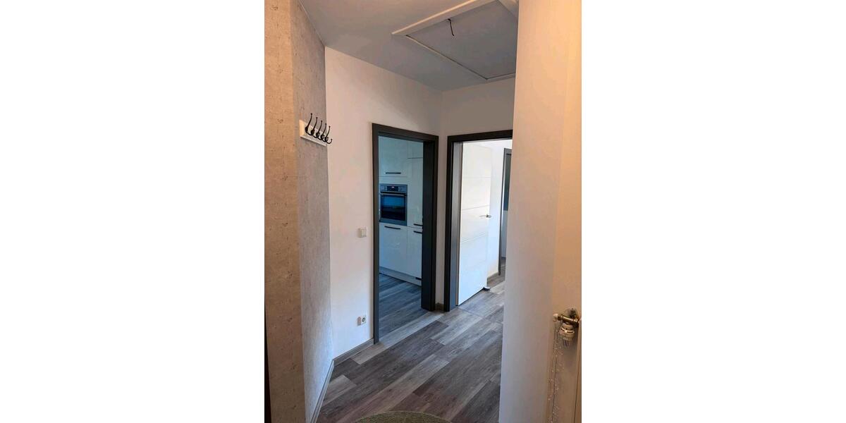 Dachgeschoßwohnung Rühen - 3 Zimmer, 71 m&sup2;, 956&euro; | Angebot:24827576