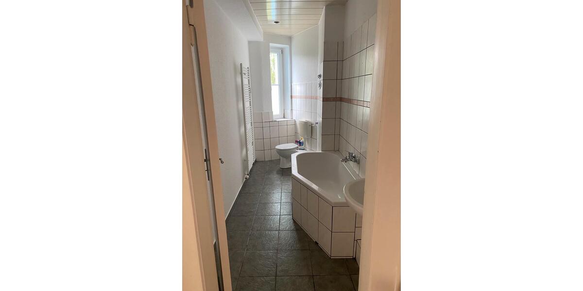 Etagenwohnung Güstrow - 3 Zimmer, 73 m&sup2;, 900&euro; | Angebot:26671060