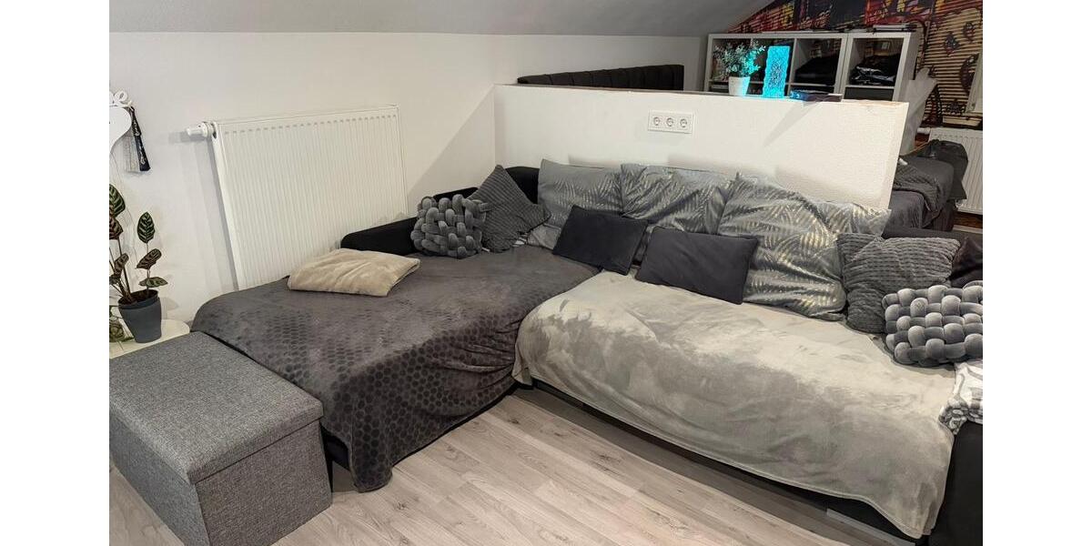 Dachgeschoßwohnung Alfdorf - 1 Zimmer, 53 m&sup2;, 740&euro; | Angebot:26255004