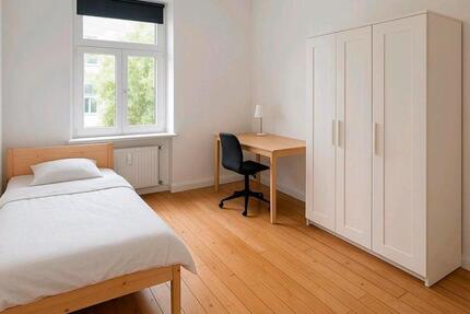 Schönes WG Zimmer in Altona Sülldorf nähe Blankenese ab Sept