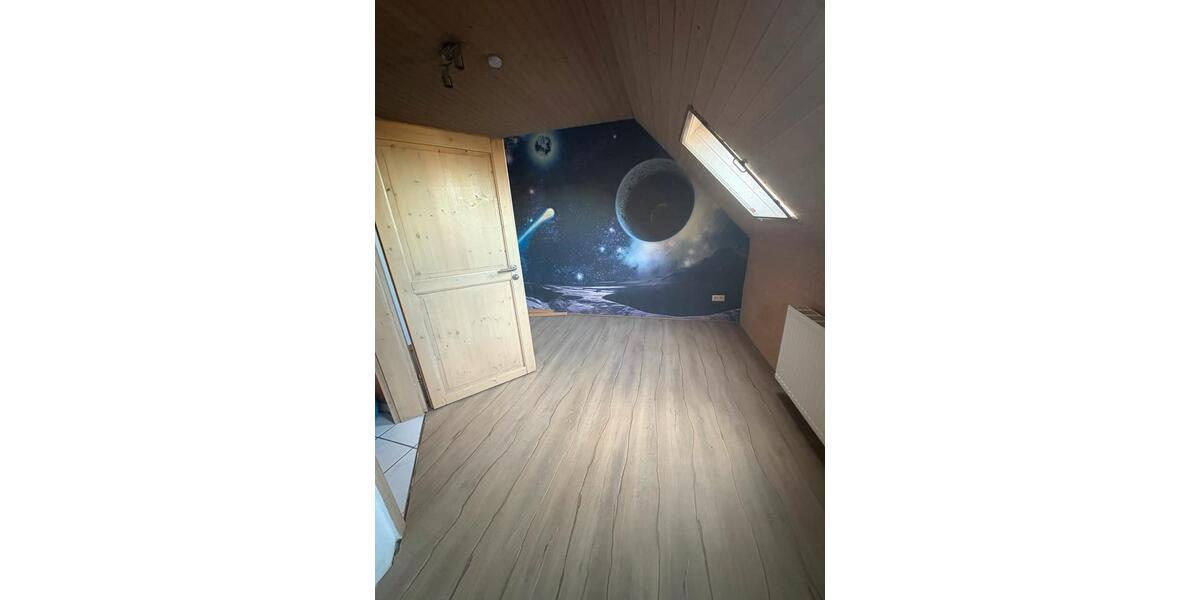 Etagenwohnung Lehrte - 4 Zimmer, 102 m&sup2;, 900&euro; | Angebot:25179397