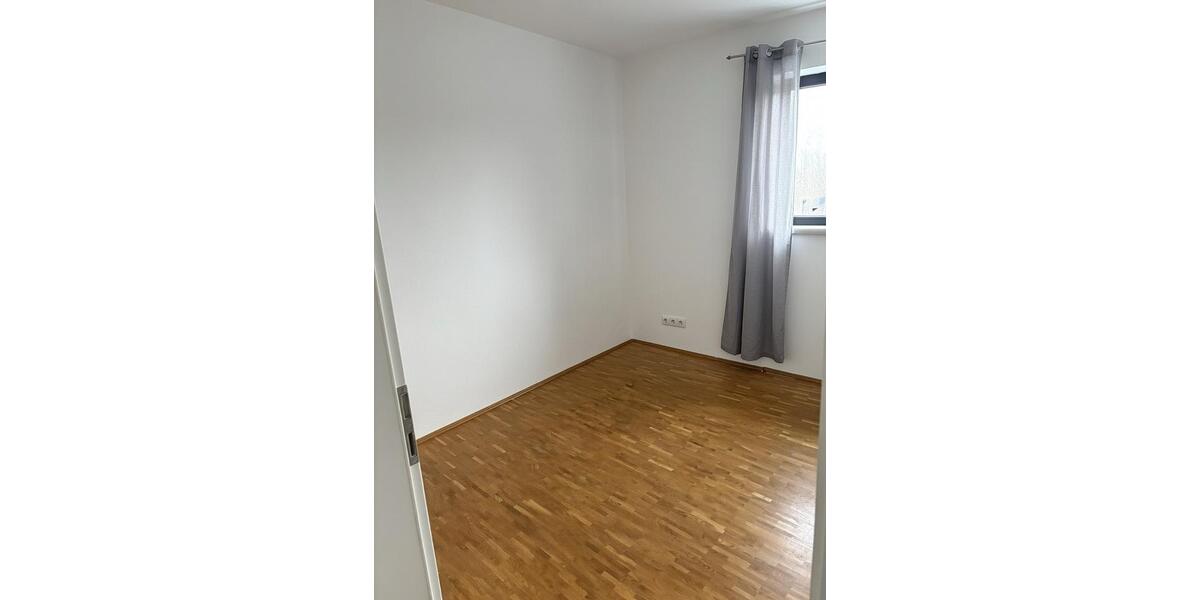Etagenwohnung Kelheim - 3 Zimmer, 81 m&sup2;, 1.150&euro; | Angebot:24962142