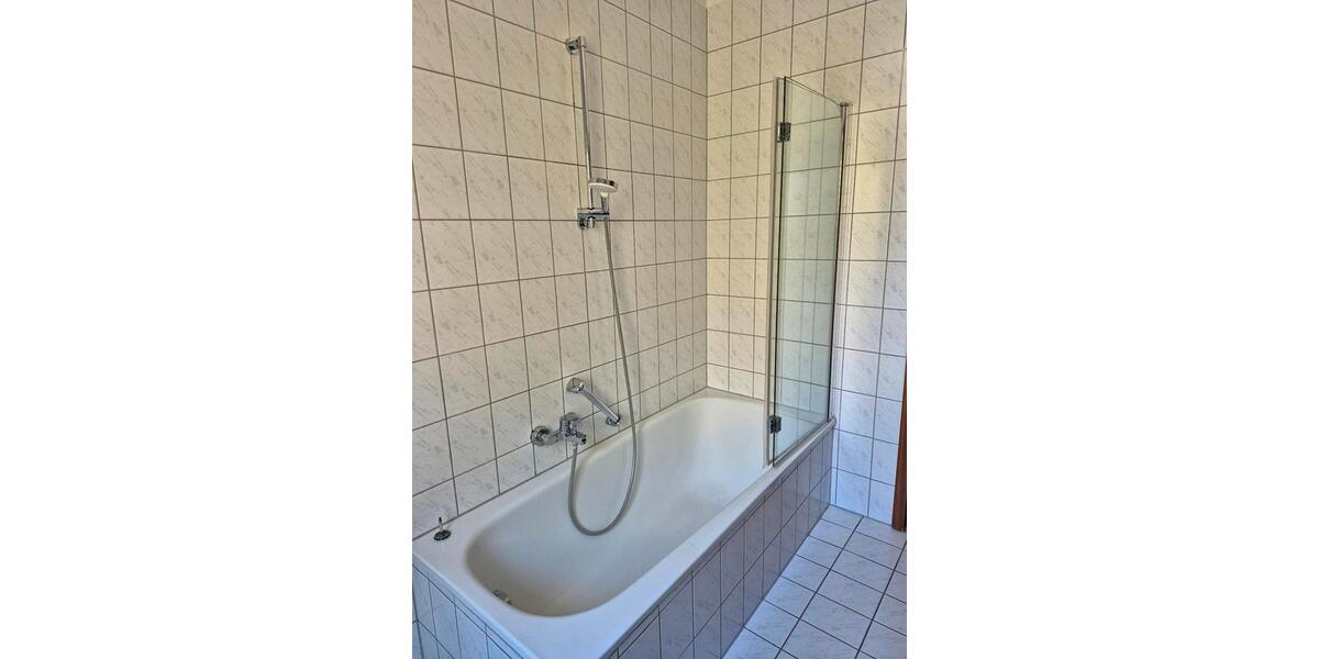 Dachgeschoßwohnung Brigachtal - 3.5 Zimmer, 87 m&sup2;, 880&euro; | Angebot:26336077