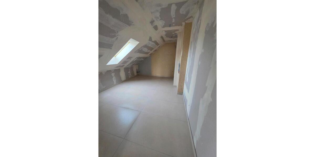 Dachgeschoßwohnung Rheinfelden (Baden) - 3 Zimmer, 80 m&sup2;, 1.300&euro; | Angebot:25765400