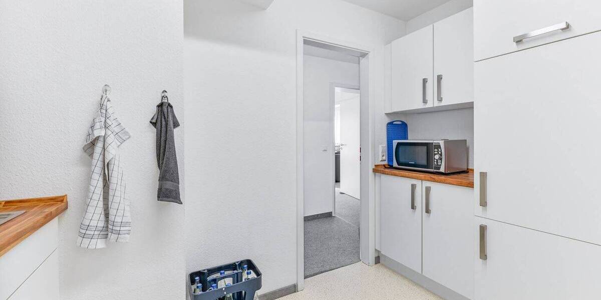 Gewerbeobjekt Oberstenfeld - 6 Zimmer, 1.650&euro; | Angebot:26799209