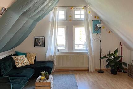 Zwischenmiete ab Oktober: gemütliche Dachgeschoßwohnung Erfurt