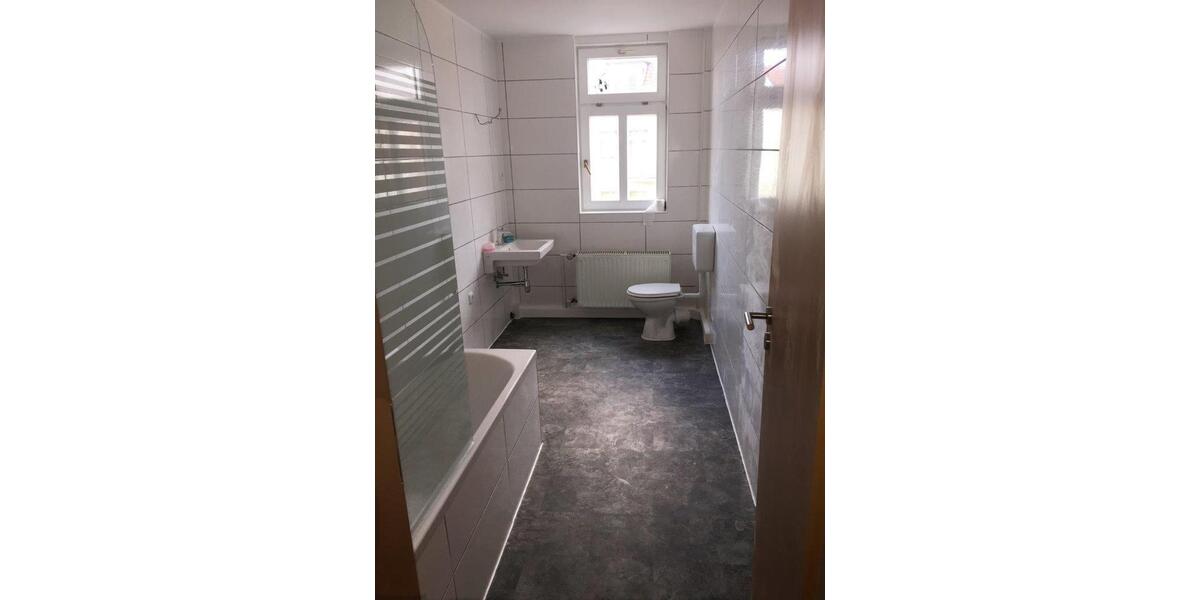 Dachgeschoßwohnung Erfurt - 3 Zimmer, 75 m&sup2;, 650&euro; | Angebot:26448186