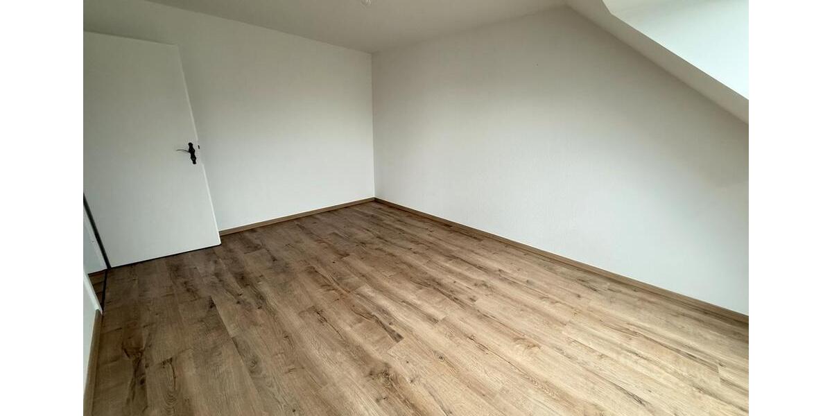 Dachgeschoßwohnung Wathlingen - 3 Zimmer, 95 m&sup2;, 749&euro; | Angebot:26572832