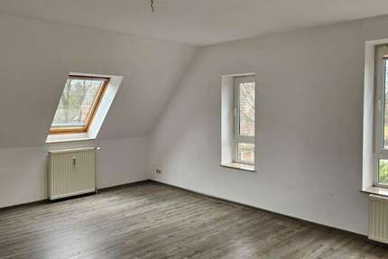 Wohnung Moisburg - 3 Zimmer, 81 m&sup2;, 800&euro; | Angebot:26032583