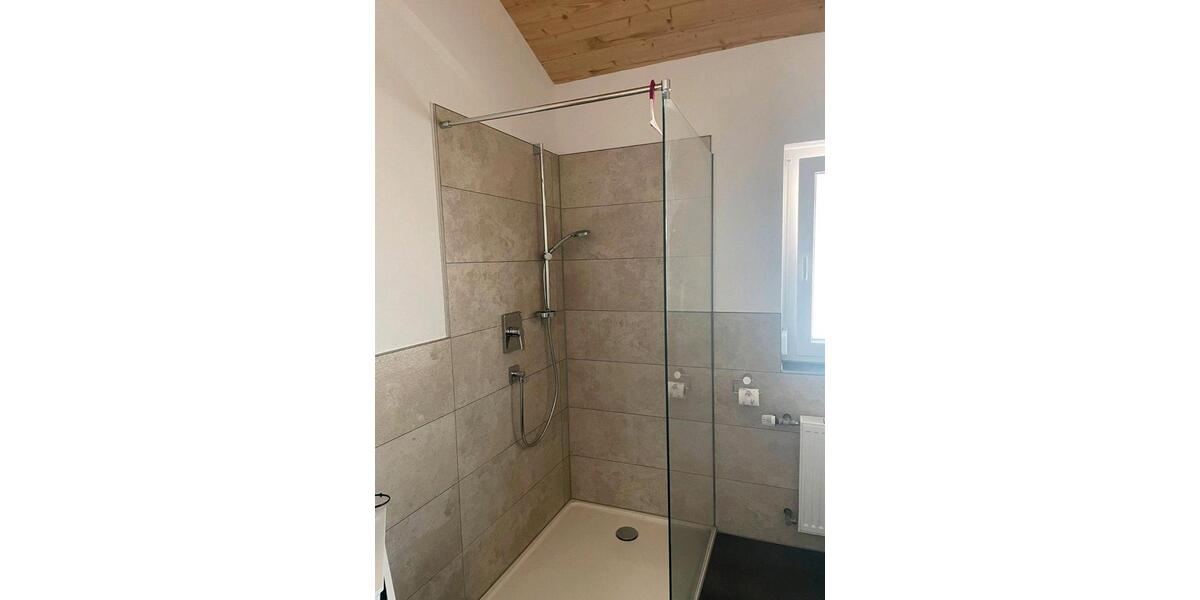 Dachgeschoßwohnung Kißlegg - 2.5 Zimmer, 67 m&sup2;, 900&euro; | Angebot:26033403