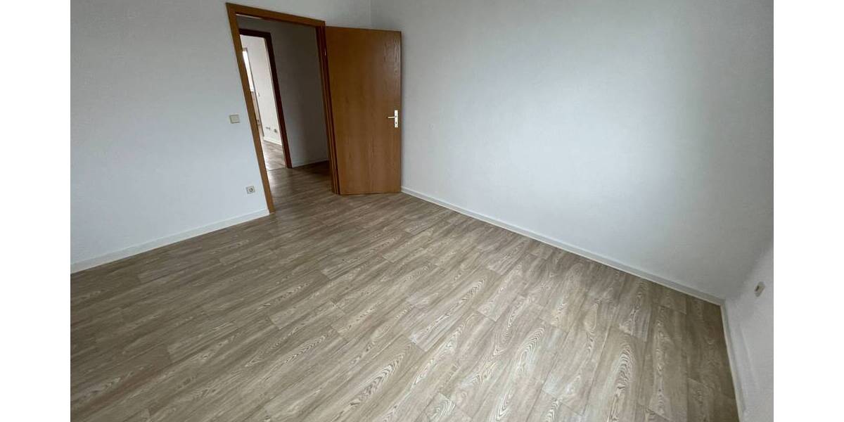 Etagenwohnung Merseburg - 3 Zimmer, 61 m&sup2;, 340&euro; | Angebot:25663962