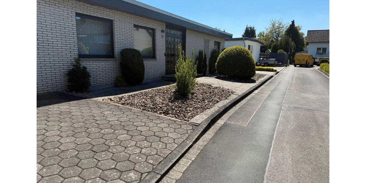 Bungalow Lage - 3 Zimmer, 150 m&sup2;, 1.600&euro; | Angebot:26295246