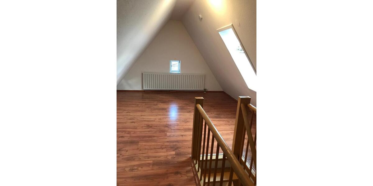 Dachgeschoßwohnung Reichenau - 2.5 Zimmer, 71 m&sup2;, 880&euro; | Angebot:26336091