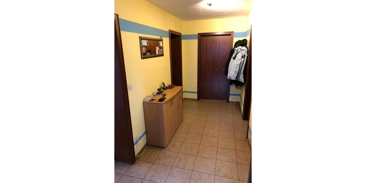Etagenwohnung Uersfeld - 3 Zimmer, 80 m&sup2;, 500&euro; | Angebot:26549429