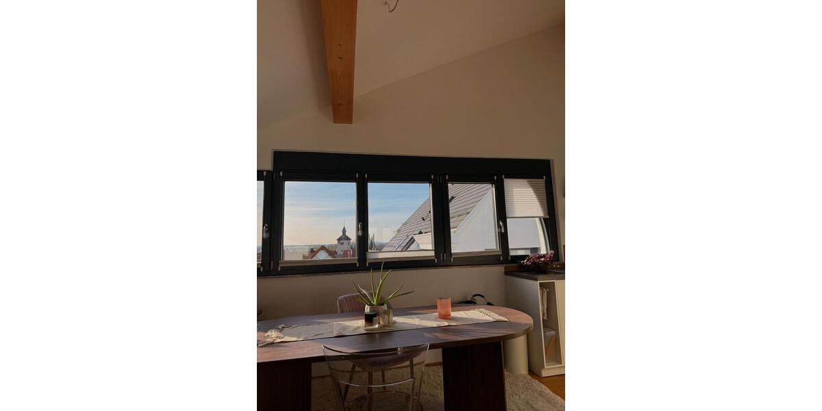 Penthouse zur Zwischenmiete, voll möbliert, 20 min nach Stuttgart 3.5 zimmer