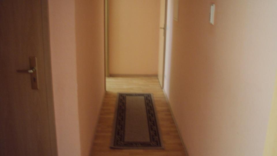 Dachgeschoßwohnung Rodewisch - 2 Zimmer, 65 m&sup2;, 470&euro; | Angebot:25023379