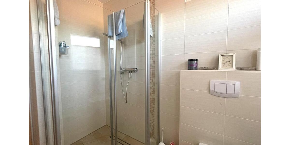 Dachgeschoßwohnung Bad Zwischenahn - 3 Zimmer, 82 m&sup2;, 895&euro; | Angebot:24716579