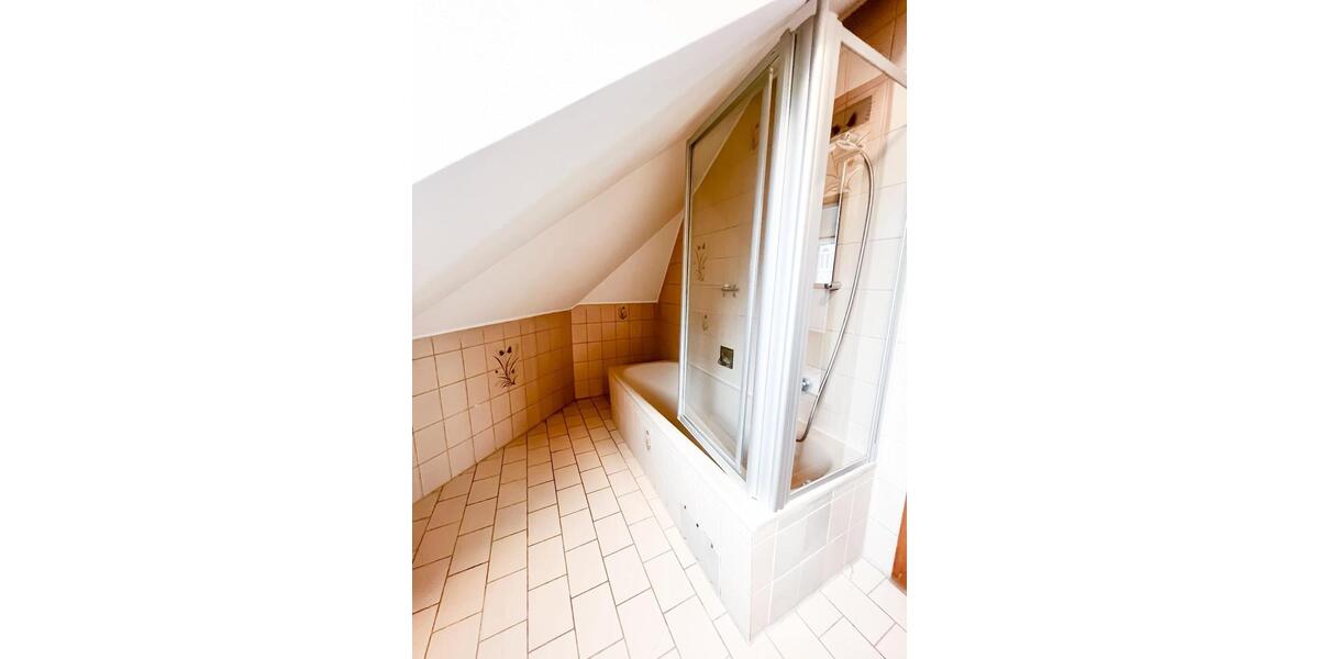 Dachgeschoßwohnung Koblenz - 2 Zimmer, 68 m&sup2;, 675&euro; | Angebot:24183095