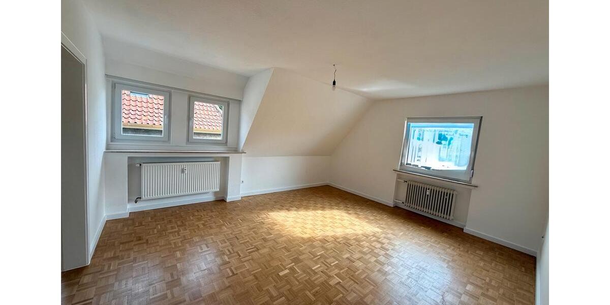 Dachgeschoßwohnung Bielefeld Heepen - 4 Zimmer, 82 m&sup2;, 998&euro; | Angebot:26642918