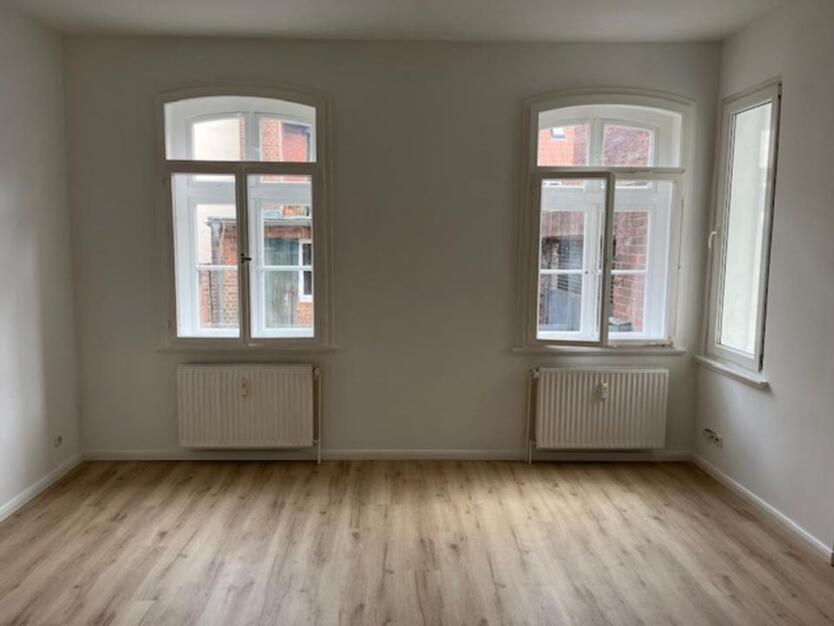 2-Zi.-Whg für Studenten, Citylage, 45 m², 400,- kalt, 600,- warm,