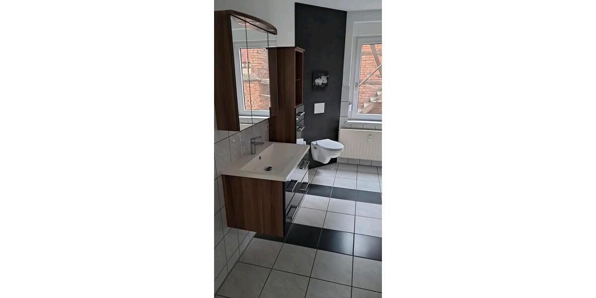 Etagenwohnung Kahla - 2 Zimmer, 57 m&sup2;, 500&euro; | Angebot:26040828