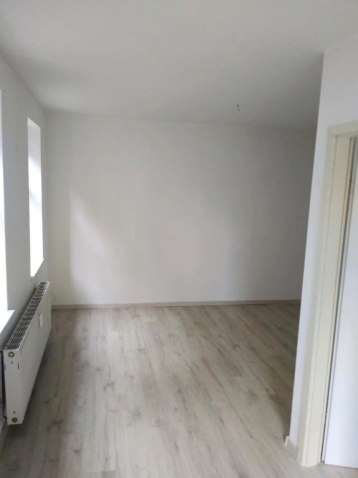 Schöne helle 2 Zimmer Wohnung