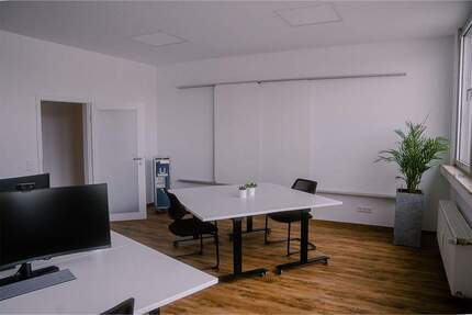 Heller Büroraum (29 m²) zur Dauervermietung im modernen Co-Working Umfeld - All-in-Miete zimmer
