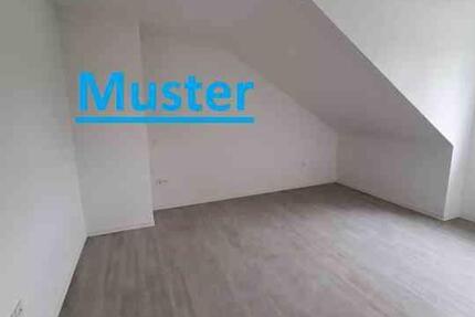 Schicke und renovierte Dachgeschoss-Wohnung in Elsen