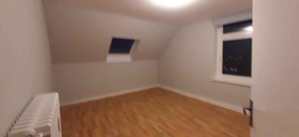 Dachgeschoßwohnung Bad Wildungen - 4 Zimmer, 78 m&sup2;, 624&euro; | Angebot:24548200