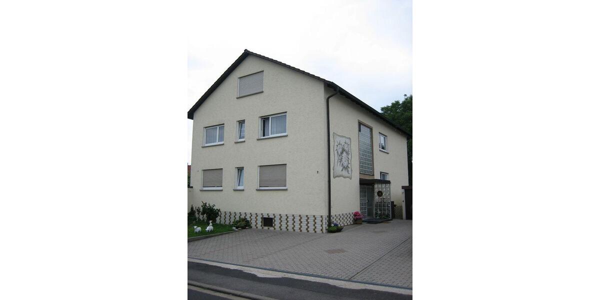 Etagenwohnung Üchtelhausen - 5 Zimmer, 108 m&sup2;, 900&euro; | Angebot:26241913