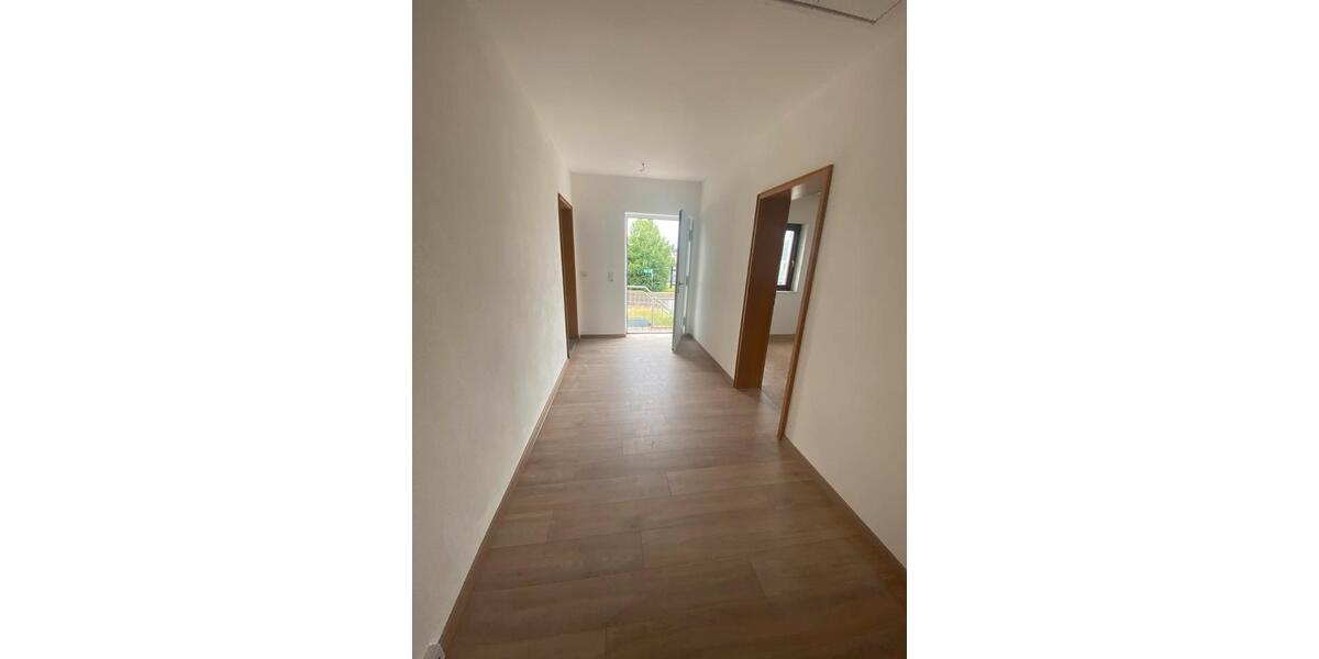 Dachgeschoßwohnung Saarlouis - 3 Zimmer, 81 m&sup2;, 770&euro; | Angebot:26049461