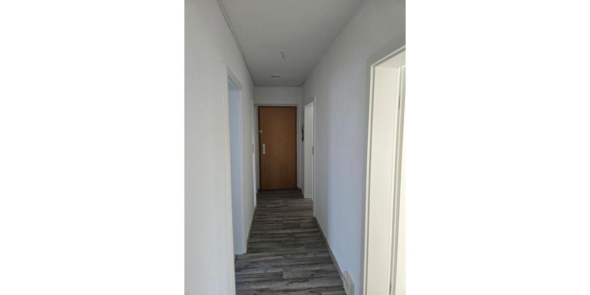 Etagenwohnung Hainichen - 4 Zimmer, 70 m&sup2;, 342&euro; | Angebot:24847412